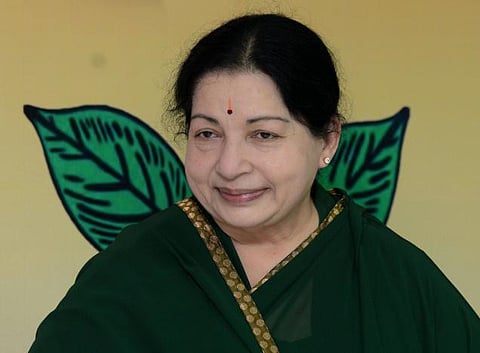 ஜெயலலிதா பதவியேற்பு விழாவுக்கு தயாராகிறது சென்னை பல்கலை. அரங்கம்: பிரம்மாண்ட வரவேற்பு அளிக்க அதிமுகவினர் ஏற்பாடு