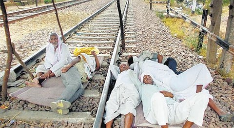 குஜ்ஜார்கள் போராட்டத்தால் ரயில்வேக்கு தினமும் ரூ.15 கோடி இழப்பு