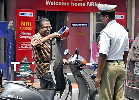 30 ஆண்டுகளில்.. ஹெல்மெட் உத்தரவுகள்