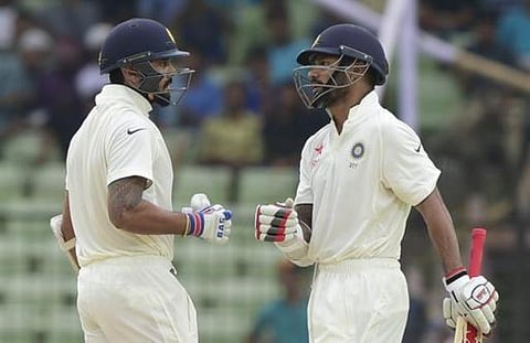 அதிரடி தவன் 150*, நிதான முரளி 89*: மழை குறுக்கிட்ட முதல் நாளில் இந்திய அணி ஆதிக்கம்