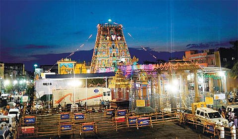 பார்த்தசாரதி கோயிலில் இன்று கும்பாபிஷேகம்: 200 சிறப்பு பஸ்கள் இயக்கம்