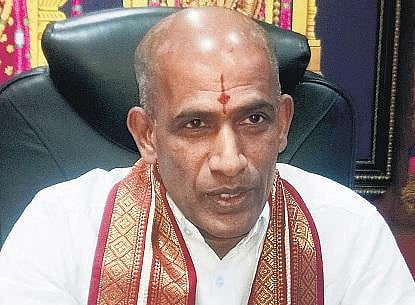 நடைபயணமாக வரும் தமிழக பக்தர்களுக்கு தங்கும் விடுதி: திருப்பதி தேவஸ்தான அதிகாரி தகவல்