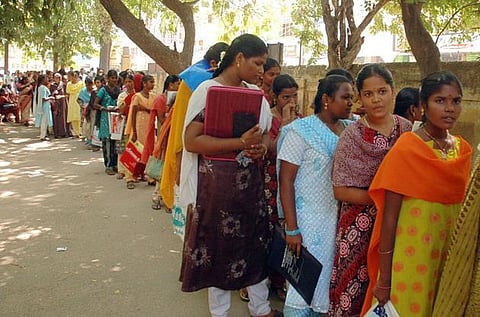அரசு வேலைக்காக 85 லட்சம் பேர் காத்திருப்பு: வேலைவாய்ப்பு பயிற்சித்துறை தகவல்