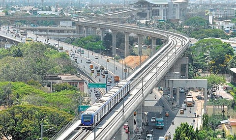 கோயம்பேடு - ஆலந்தூர் இடையே மெட்ரோ ரயில் சேவை 29-ம் தேதி தொடக்கம்? - ரயில் நிலையங்களில் இறுதிகட்ட பணிகள் தீவிரம்