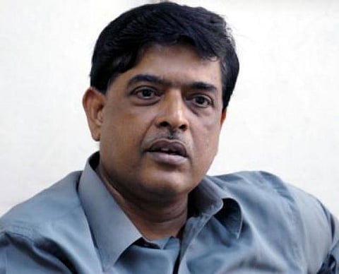 நகரப் பகுதியில் வாகனங்கள் பெருக்கத்தால் காற்றில் வெப்பம் அதிகரித்து மழை இல்லை: மரம் வளர்க்க ரமணன் வேண்டுகோள்