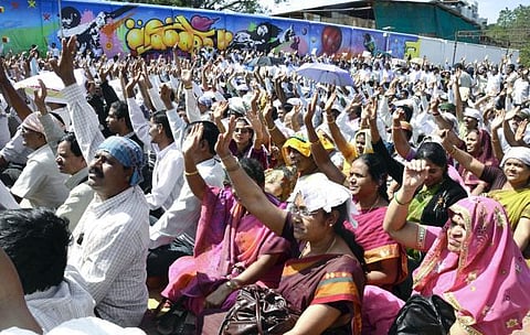 தனியார் பொறியியல் கல்லூரிகளில் ஆசிரியர்களுக்கு மிகக்குறைவான சம்பளம்: காற்றில் பறக்கும் ஏஐசிடிஇ விதிமுறை