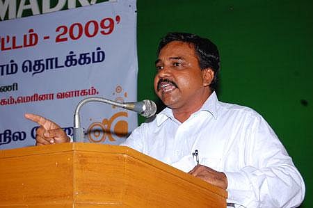 தனியார் பள்ளிகளுக்கு ரூ.97 கோடி வழங்கும் தமிழக அரசாணையை நிறுத்திவைக்க வேண்டும்: பிரின்ஸ் கஜேந்திரபாபு