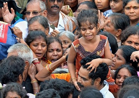 புஷ்கரத்தில் 29 பேர் உயிரிழப்புக்கு கூட்ட நெரிசலே முக்கிய காரணம்: மத்திய உள்துறைக்கு மாவட்ட ஆட்சியர் அறிக்கை
