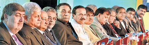 நாடு முழுவதும் ரூ.1,786 கோடி செலவில் அனைத்து நீதிமன்றங்களிலும் டிஜிட்டல் நூலகம்: மத்திய அமைச்சர் சதானந்த கவுடா அறிவிப்பு