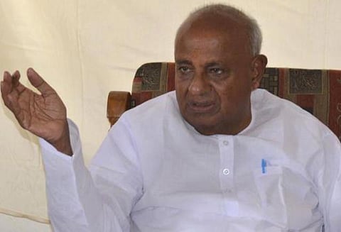 விவசாயிகள் தற்கொலை குறித்து நாடாளுமன்றத்தில் விவாதிக்க வலியுறுத்தி டெல்லியில் தேவகவுடா உண்ணாவிரதம்