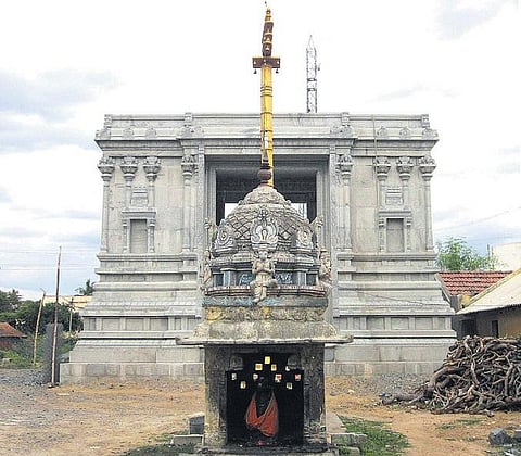 சிவனுக்குப் பெயர் சூட்டிய குந்தவை
