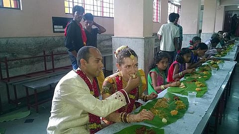 லண்டன் பெண்ணை காதல் திருமணம் செய்த கிருஷ்ணகிரி மருத்துவர்