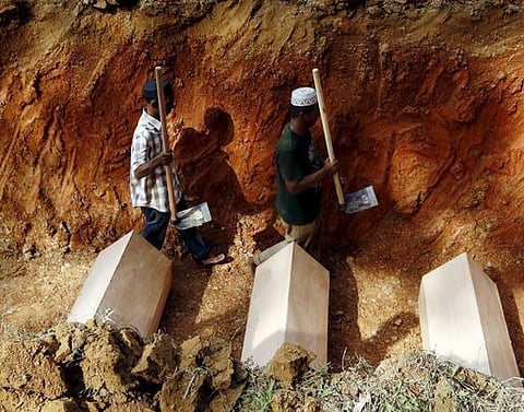 தாய்லாந்து எல்லையில் மேலும் பிணக்குழிகள்; மேலும் மனித எலும்புக்கூடுகள்