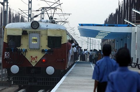 பறக்கும் ரயில் நிலையங்களில் இரவு நேர காப்பகங்கள் அமையுமா? - பொதுமக்கள் எதிர்பார்ப்பு