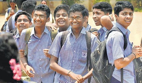 புதிய ஆசிரியரை உருவாக்க என்ன வழி?