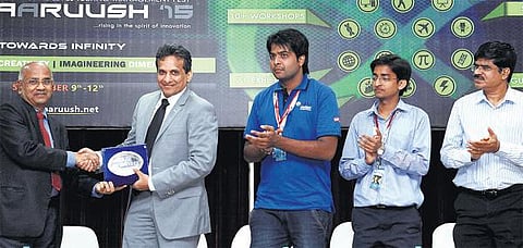 கடந்த நூற்றாண்டைவிட இந்த நூற்றாண்டில் ஆயிரம் மடங்கு புதிய கண்டுபிடிப்புகள் நிகழ்ந்துள்ளன: எஸ்.ஆர்.எம். தொழில்நுட்ப விழாவில் தகவல்