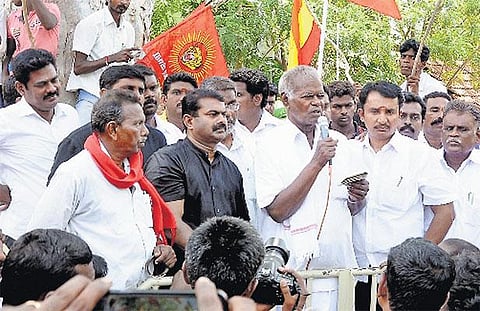 அணை போராட்டத்தில் நல்லகண்ணு, சீமான் கைது