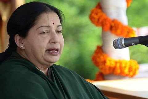 அதிக அளவில் ரத்த தானம் செய்யுங்கள்: பொதுமக்களுக்கு ஜெயலலிதா வேண்டுகோள்