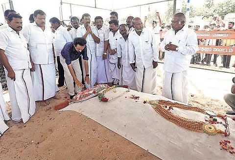 கச்சத் தீவை மீட்பேன் என்ற வாக்குறுதியை ஜெயலலிதா நிறைவேற்றினாரா? - பாம்பன் கூட்டத்தில் மு.க. ஸ்டாலின் கேள்வி