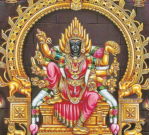 அம்மனுக்குச் செய்யும் அபிஷேகங்கள் மற்றும் பலன்கள் என்ன?