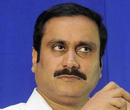 சென்னை மாநகர சாலைகளை சீரமைக்க வலியுறுத்தி ஜெயலலிதாவுக்கு அன்புமணி கடிதம்