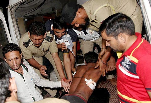 எல்லையில் பாகிஸ்தான் ராணுவம் அத்துமீறல்: இந்திய நிலைகளை குறிவைத்து தாக்குதல்