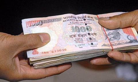 ரூ.35 ஆயிரம் லஞ்சம் வாங்கிய வட்டாட்சியர் கைது