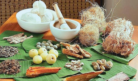 சித்த மருந்துகளில் உலோகக் கலப்பு?