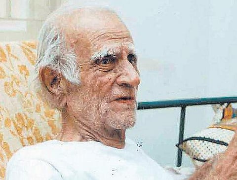 சௌந்தர்ய உபாசகன்