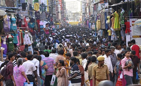 தீபாவளி கூட்டம் அலைமோதியது: தி.நகரில் 3 இடங்களில் கண்காணிப்பு கோபுரம்