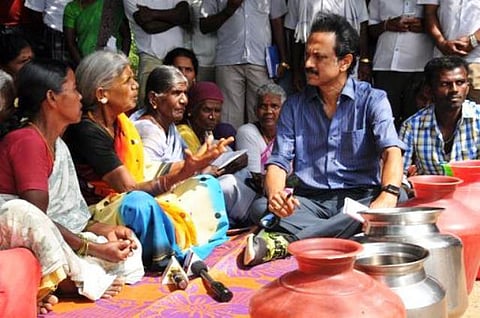 நமக்கு நாமே பயணத்தில் ஸ்டாலினை பின் தொடரும் உளவுப்படை: மக்களின் மன ஓட்டம் குறித்தும் கண்காணிப்பு