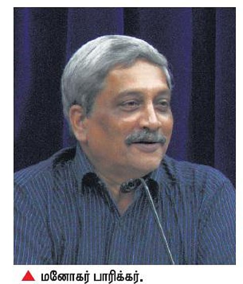பதக்கங்களை ராணுவ வீரர்கள் திரும்ப அளிப்பது ஏற்புடையதல்ல: பாதுகாப்புத் துறை அமைச்சர் கருத்து