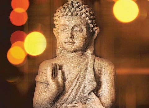 அன்னைக்கு நன்றி செலுத்திய புத்தர்