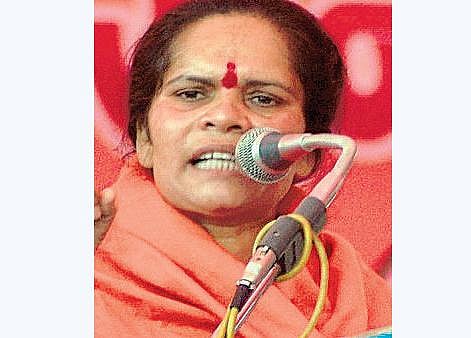 நாட்டின் நற்பெயருக்கு களங்கம் ஏற்படுத்தும் பாலிவுட் நடிகர்கள் ஷாருக், ஆமிர் கான்: வி.எச்.பி. தலைவர் சாத்வி பிராச்சி குற்றச்சாட்டு