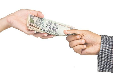 வெள்ளப் பாதிப்பு: இ.எம்.ஐ.யில் சலுகை கிடைக்குமா?