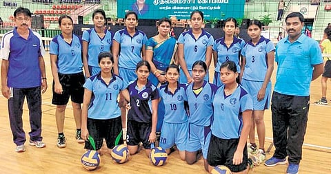 வானவில் பெண்கள்: மைதானமும் வாழ்க்கையும் ஒண்ணுதான்!
