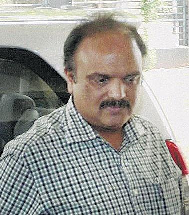 சட்டவிரோத பணபரிவர்த்தனை வழக்கு: தேசியவாத காங்கிரஸ் தலைவரின் மகனுக்கு அமலாக்கத் துறை நோட்டீஸ்