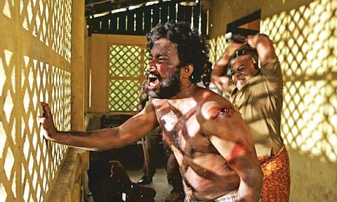 அமைப்புக்கு எதிராக ஒரு குறுக்கு விசாரணை