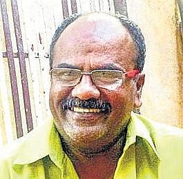 இப்போது படிப்பதும் எழுதுவதும்: கவிஞர் இஎம்எஸ்.கலைவாணன்