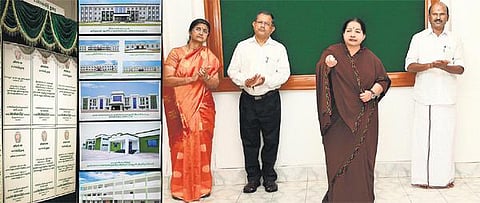 தமிழகத்தில் ரூ.78 கோடி மதிப்பிலான கல்லூரி, பல்கலைக்கழக கட்டிடங்களை முதல்வர் ஜெயலலிதா திறந்துவைத்தார்: ரூ.124 கோடியில் புதிய கட்டிடங்களுக்கு அடிக்கல்