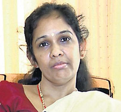 தமிழக ரோலர் படகுகளால் இலங்கை மீனவர் வாழ்வாதாரம் பாதிப்பு: இலங்கை அமைச்சர் குற்றச்சாட்டு