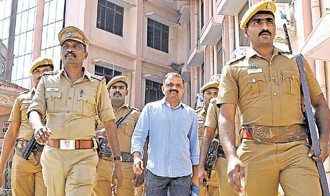 வேலூர் அரசு மருத்துவமனையில் பேரறிவாளனுக்கு சிகிச்சை