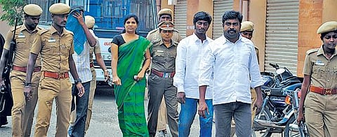 3 மாணவிகள் உயிரிழந்த விவகாரம்: கல்லூரி தாளாளர் வாசுகிக்கு ஜாமீன் மறுப்பு - மகன் மற்றும் உதவியாளருக்கு நிபந்தனை ஜாமீன்