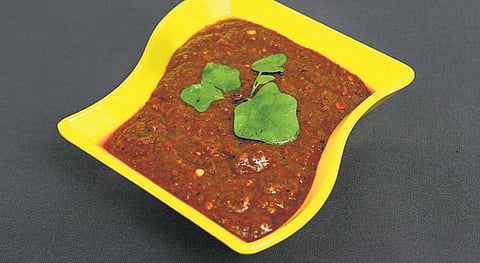 சளியை விரட்டும் தூதுவளை குழம்பு