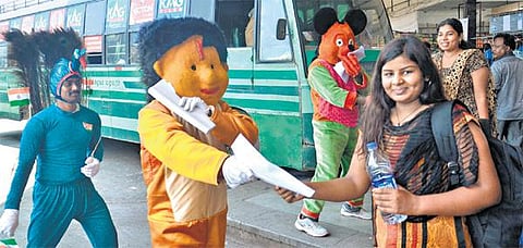 அரசியல் கட்சிகளின் பிரச்சாரம் முடிந்ததும் வாக்களிப்பது குறித்து விழிப்புணர்வு பிரச்சாரம்: ராஜேஷ் லக்கானி தகவல்