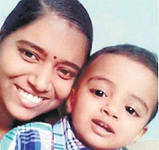 லிபியாவில் ஏவுகணை தாக்குதல்: கேரள நர்ஸ், குழந்தை பலி