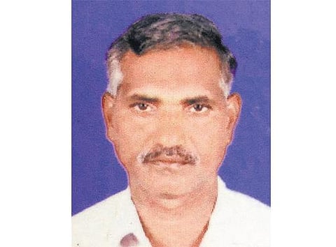 கும்பகோணம் அருகே கடன் தொல்லையால் விவசாயி தற்கொலை
