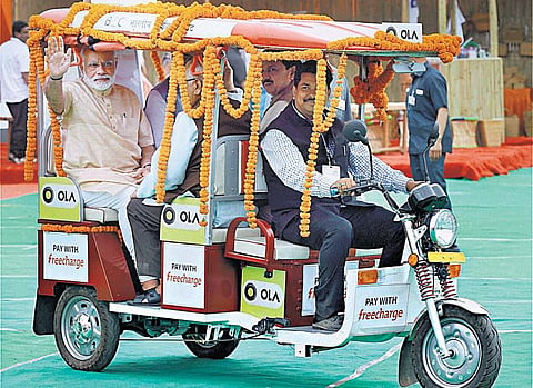 தாழ்த்தப்பட்ட இளைஞர்களுக்கு கடன் வழங்க ‘எழுக இந்தியா’ திட்டம் தொடக்கம்