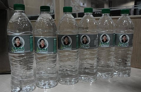 கோடை வெயிலால் தேவை அதிகரிப்பு: 1.70 லட்சம் அம்மா குடிநீர் பாட்டில்கள் தினமும் உற்பத்தி செய்ய முடிவு