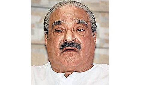 கேரளாவில் பார் உரிமம் வழங்க லஞ்சம்: கே.எம்.மாணி மீதான விசாரணைக்கு தடை விதிக்க உயர் நீதிமன்றம் மறுப்பு